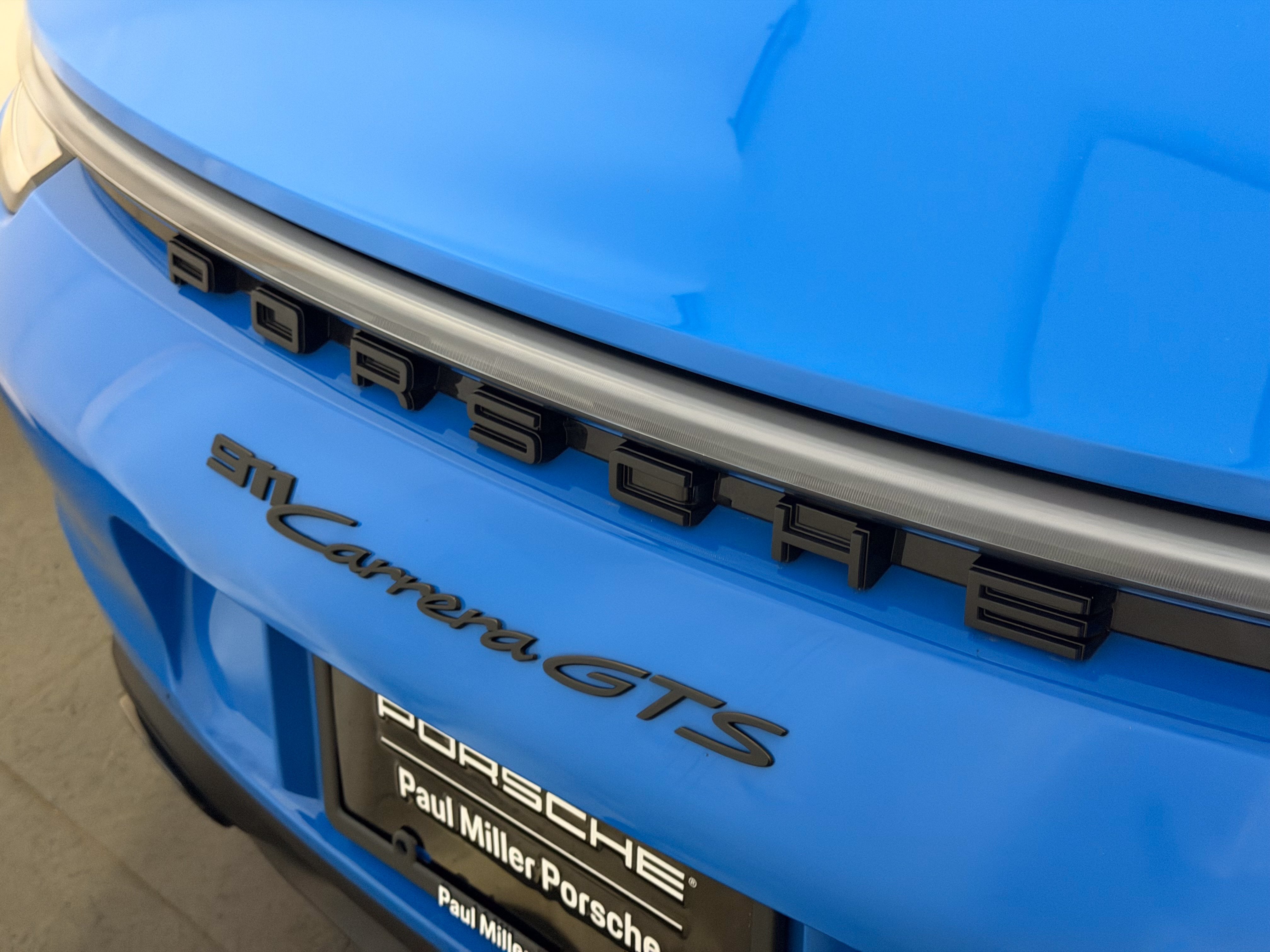 Used 2024 Porsche 911 Carrera GTS RWD image 25
