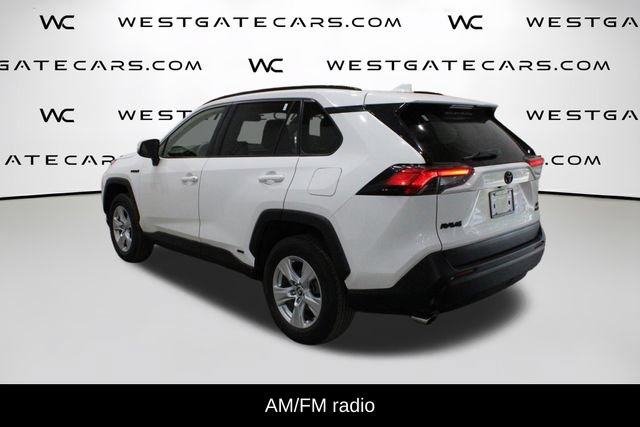 Used 2019 Toyota RAV4 XLE AWD/4WD image 5