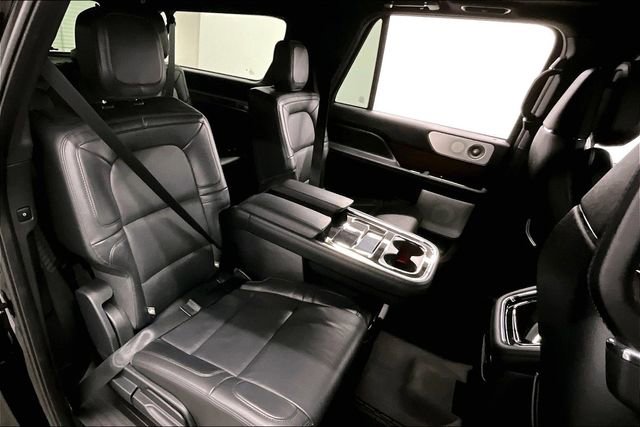 Used 2023 Lincoln Navigator L Reserve w/ Equipment Group 201A image 24