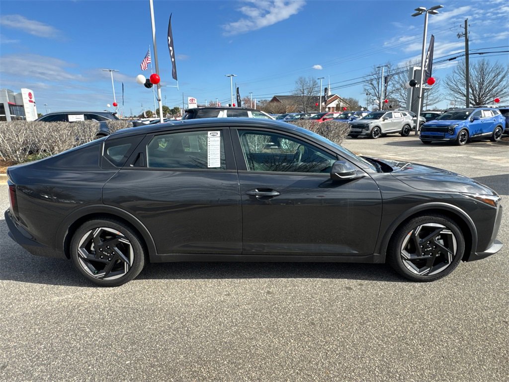 New 2025 Kia K4 EX image 2