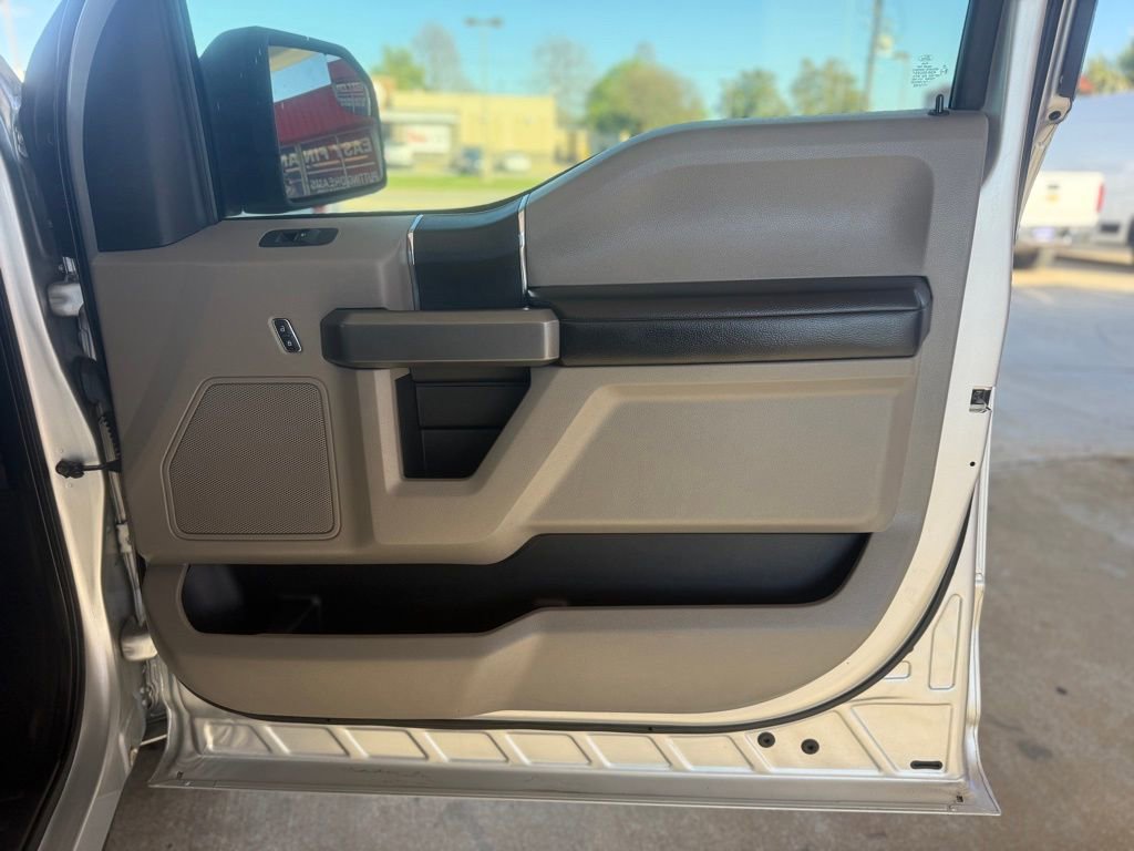 Used 2017 Ford F150 XLT image 21