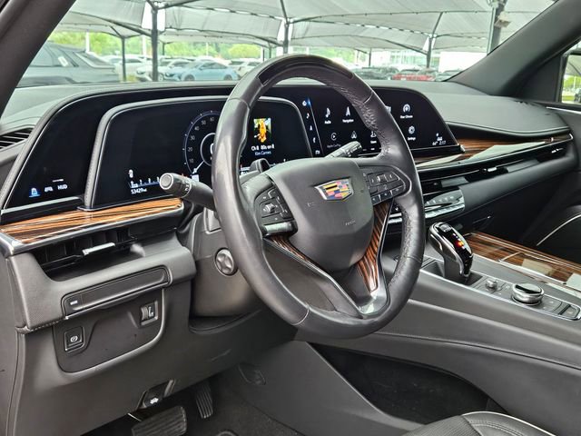 Certified 2024 Cadillac Escalade Premium Luxury image 9