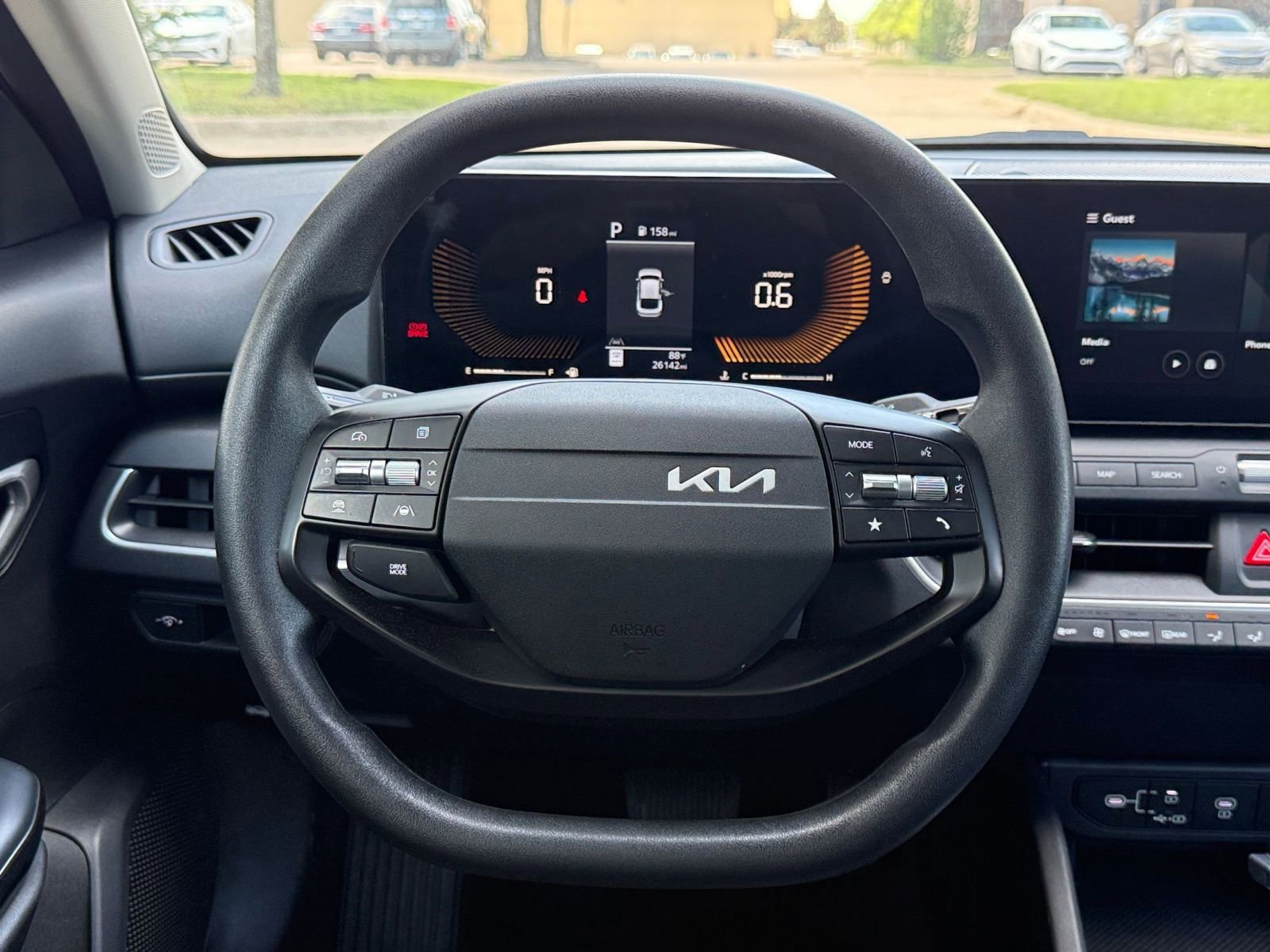Used 2025 Kia K4 FWD image 30