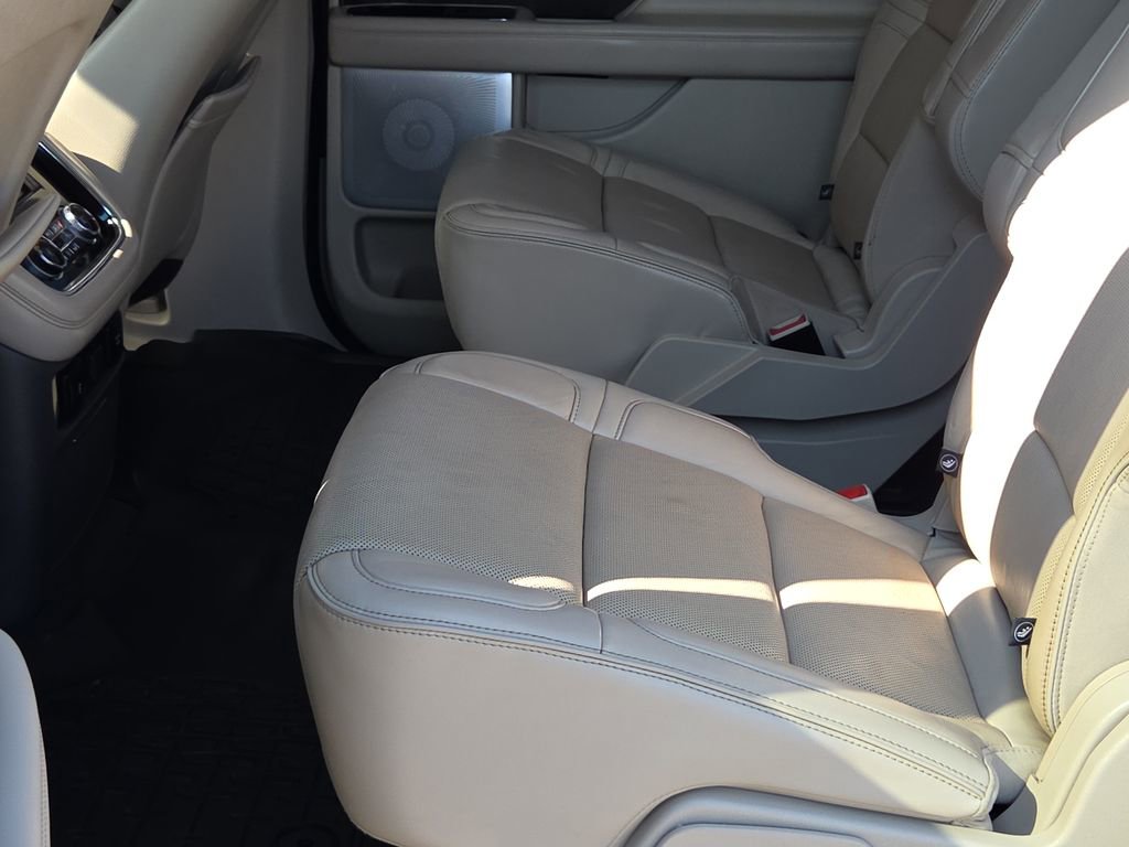 Used 2019 Lincoln Navigator L Reserve w/ Cargo Package AWD/4WD image 14