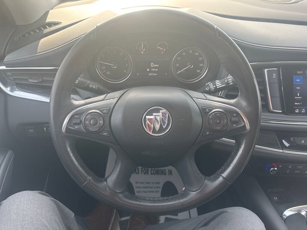 Used 2021 Buick Enclave Essence image 19