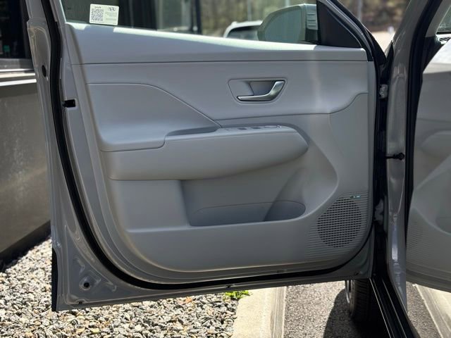 Used 2025 Hyundai Kona Limited image 19