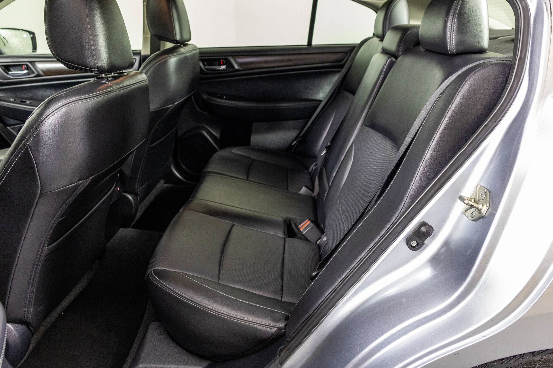 Used 2016 Subaru Legacy 2.5i Limited image 41