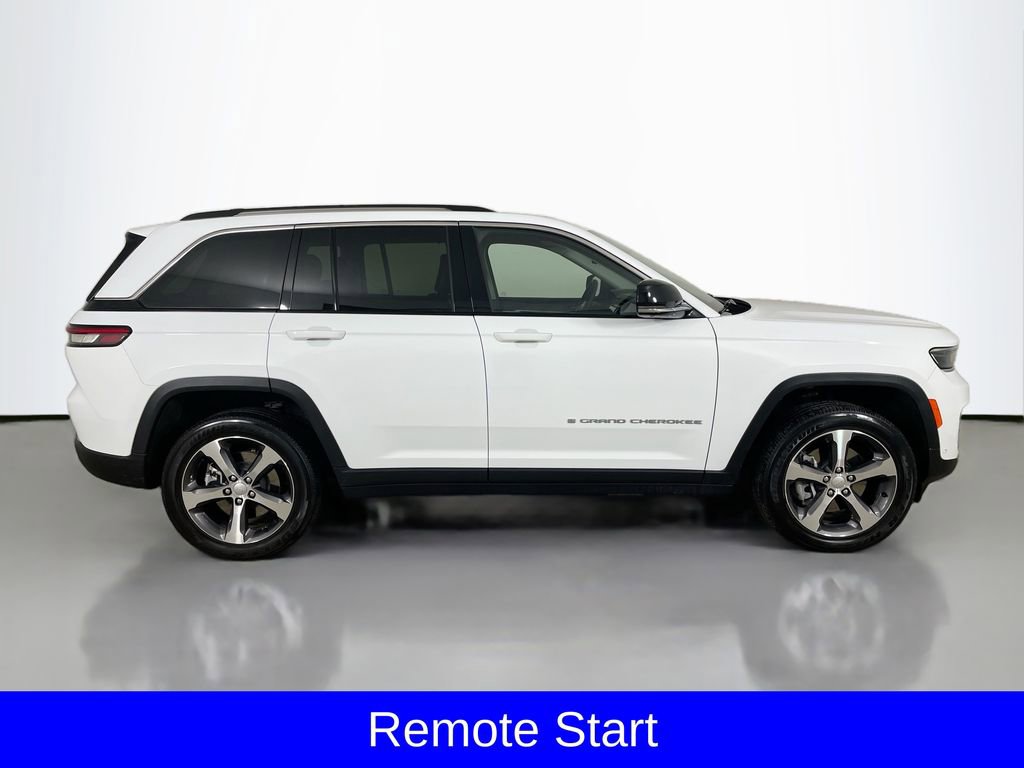 Used 2023 Jeep Grand Cherokee 4WD 4xe w/ Luxury Tech Group II image 10