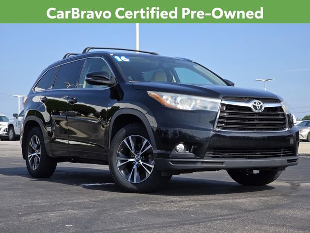 Used 2016 Toyota Highlander XLE w/ Protection Package #3 AWD/4WD image 2
