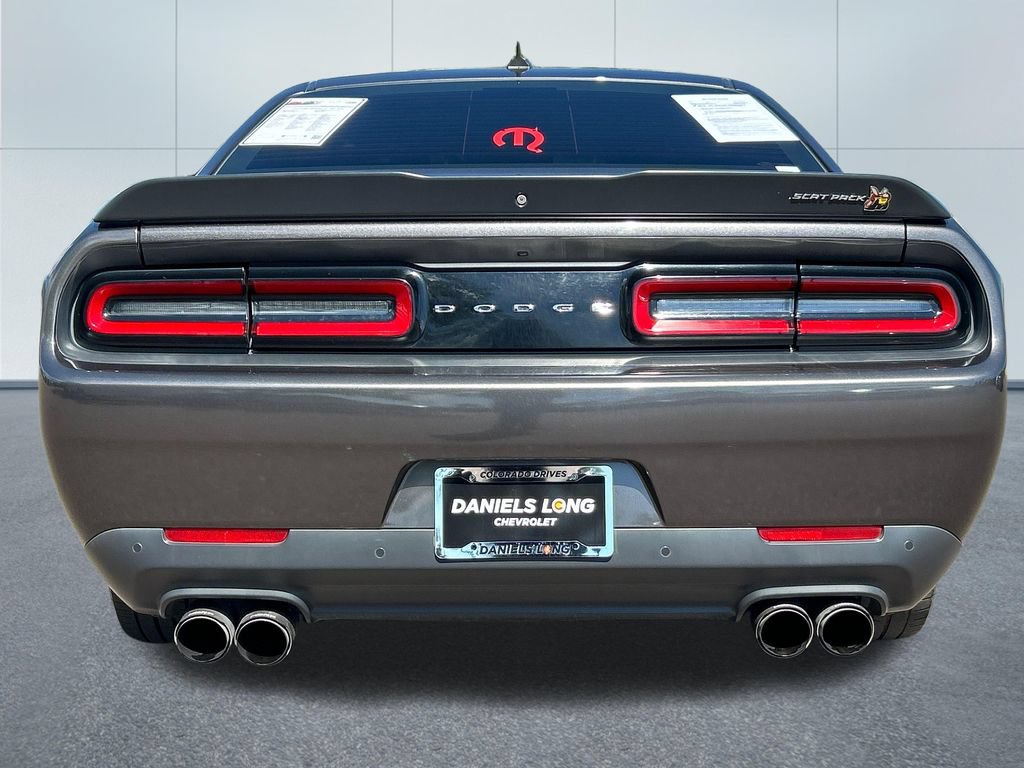 Used 2016 Dodge Challenger R/T Scat Pack w/ Leather Interior Group RWD image 4