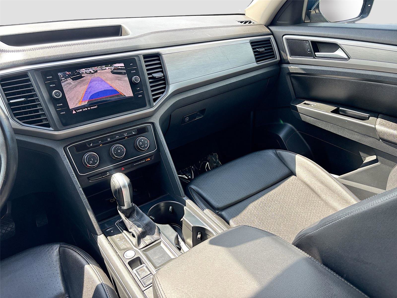 Used 2018 Volkswagen Atlas SE FWD image 21