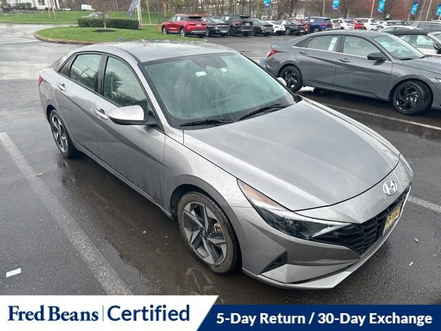 Used 2023 Hyundai Elantra SEL w/ Convenience Package image 13