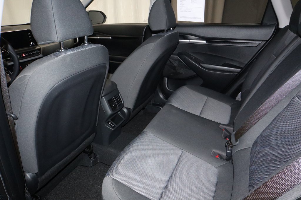 Used 2025 Kia Seltos LX image 20