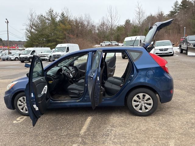 Used 2017 Hyundai Accent SE image 17