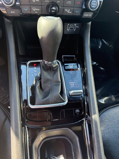 Certified 2025 Jeep Compass Limited image 30