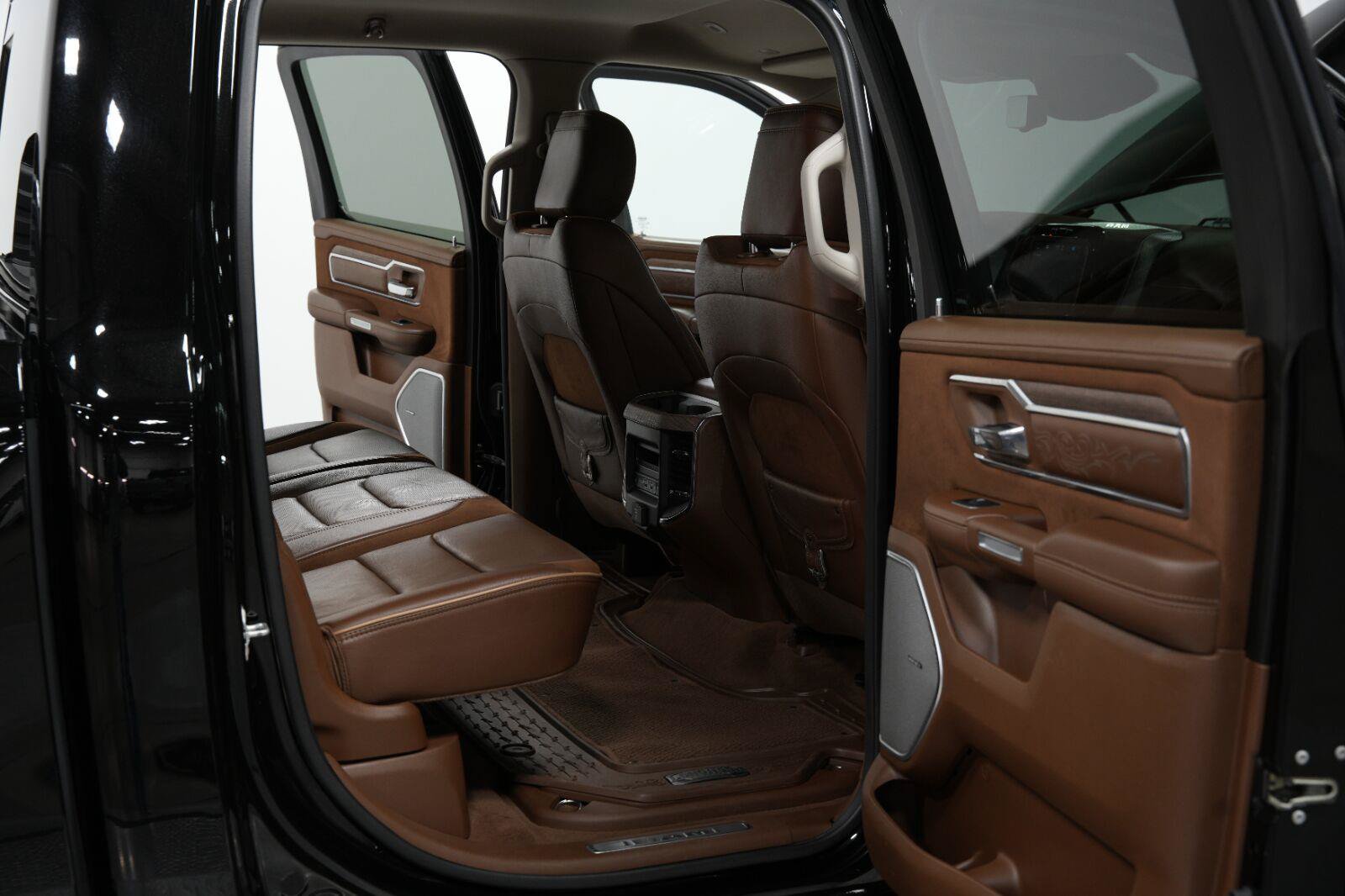 Used 2023 RAM 1500 Limited AWD/4WD image 15