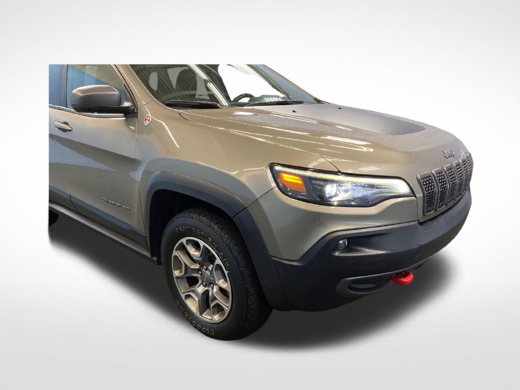 Used 2020 Jeep Cherokee Trailhawk AWD/4WD image 45