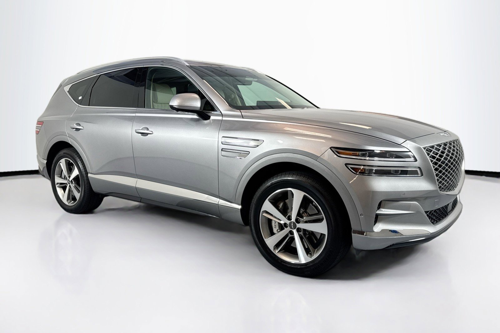 Used 2023 Genesis GV80 3.5T w/ Cargo Package image 3