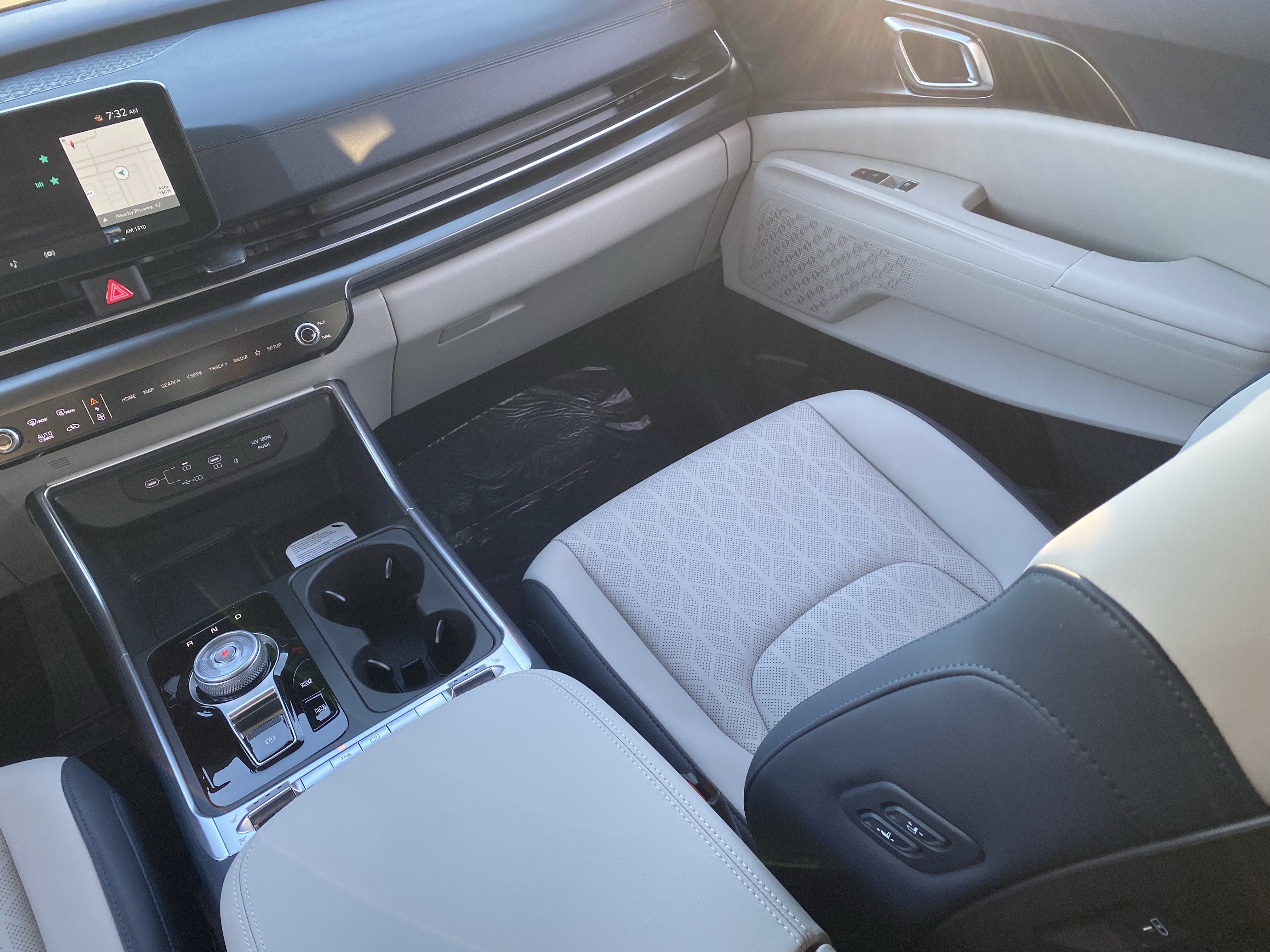 New 2026 Kia Carnival SX w/ SX Dark Edition Package FWD image 14
