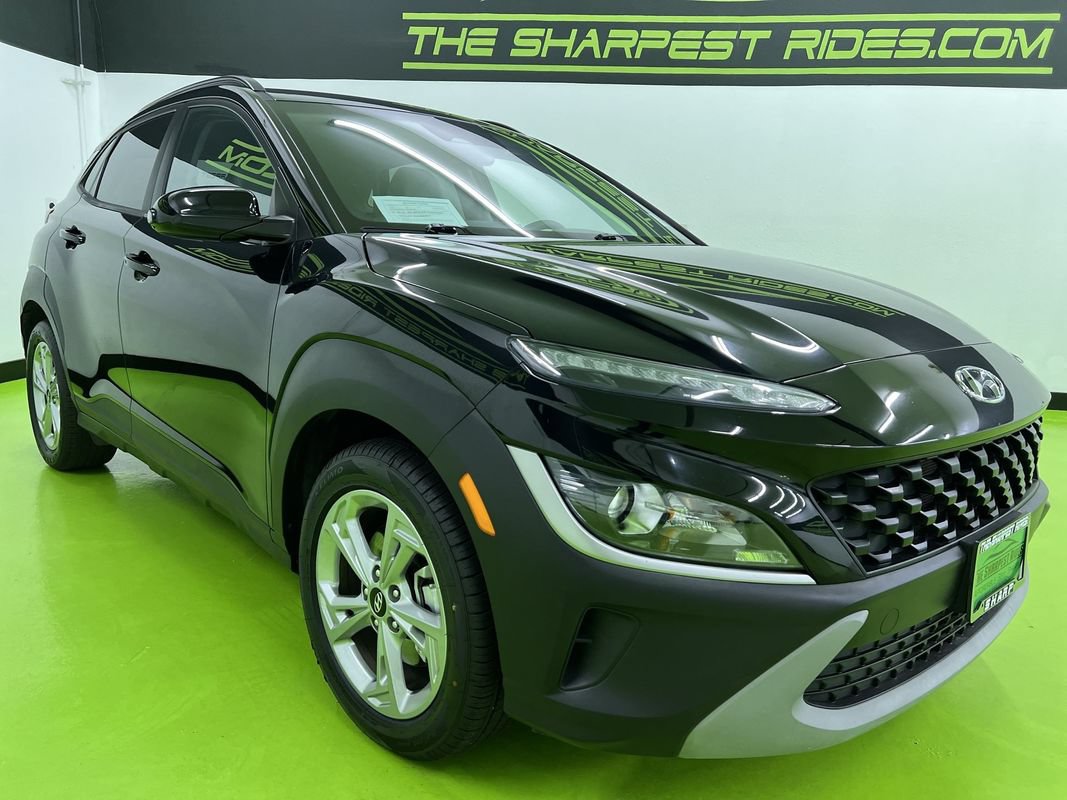 Used 2023 Hyundai Kona SEL AWD/4WD image 2