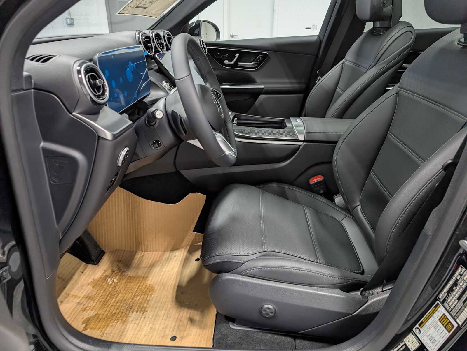 New 2026 Mercedes-Benz GLC 300 4MATIC image 4