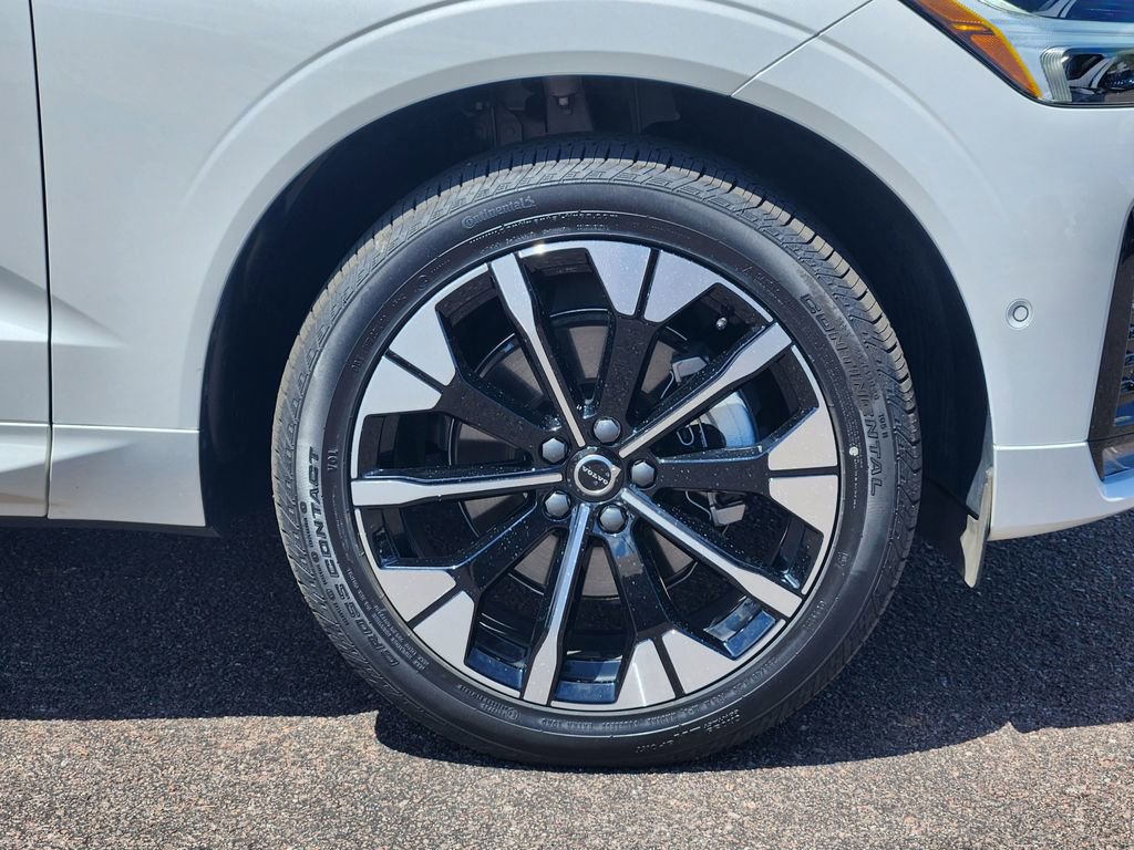 New 2026 Volvo XC60 B5 Plus w/ Protection Package Premier AWD/4WD image 30