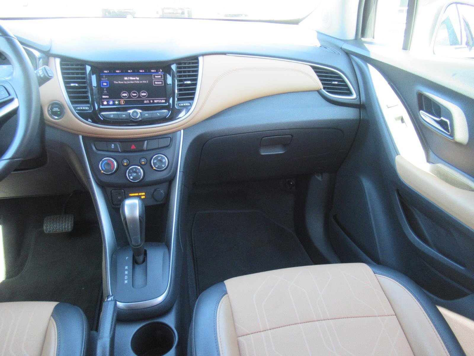 Certified 2020 Chevrolet Trax LT w/ Driver Confidence Package FWD image 14