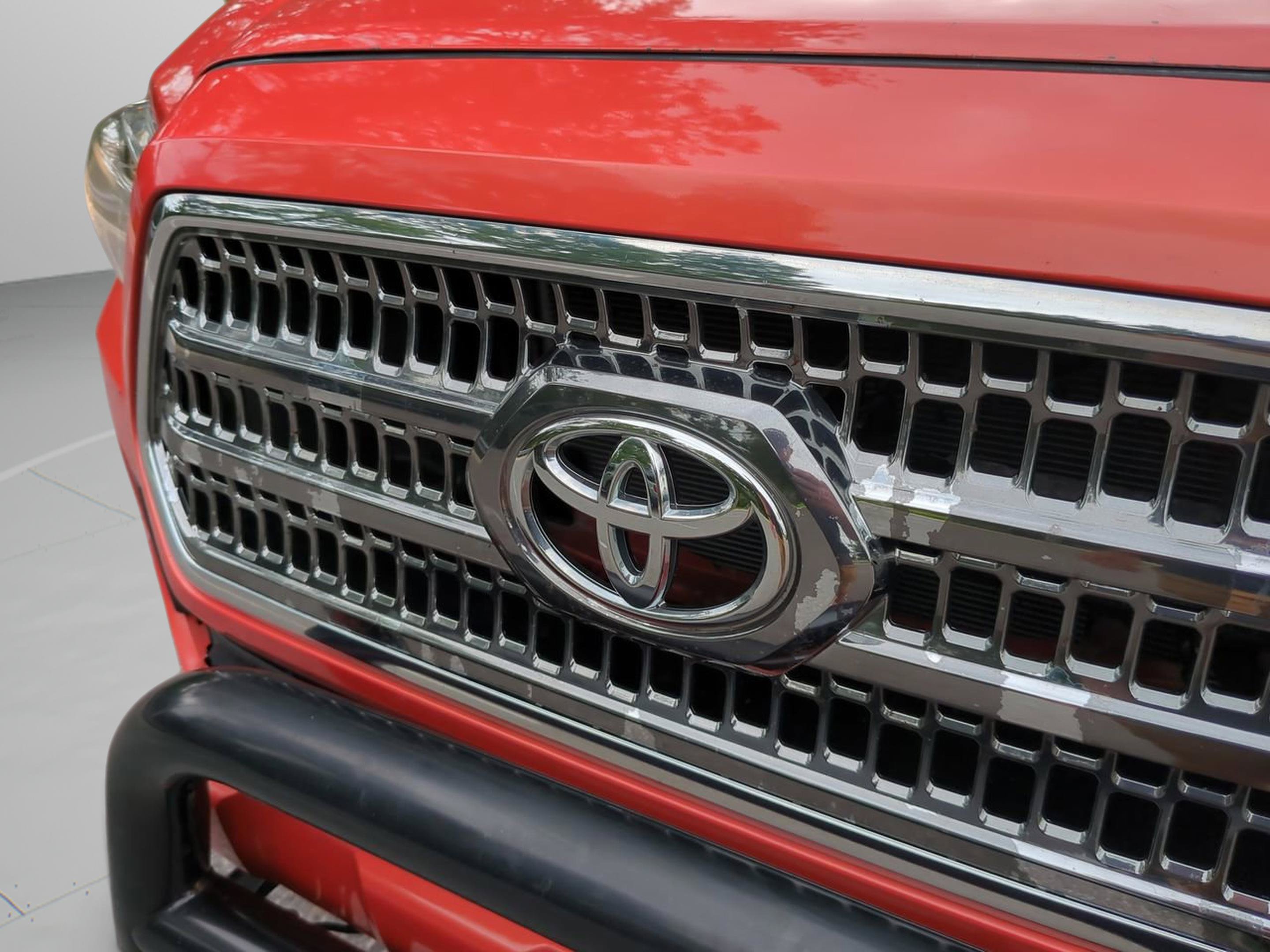 Used 2016 Toyota Tacoma TRD Sport w/ Premium & Technology Package AWD/4WD image 30