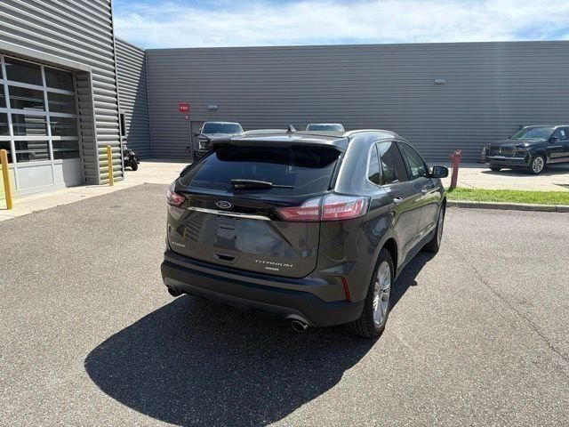 Certified 2019 Ford Edge Titanium FWD image 6