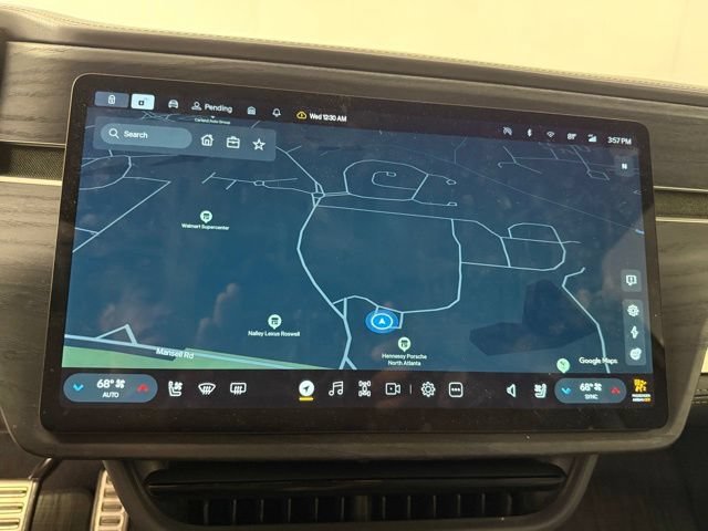 Used 2023 Rivian R1S Adventure AWD/4WD image 18