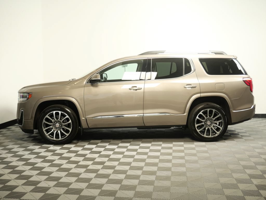 Used 2022 GMC Acadia Denali w/ Denali Ultimate Package AWD/4WD image 4