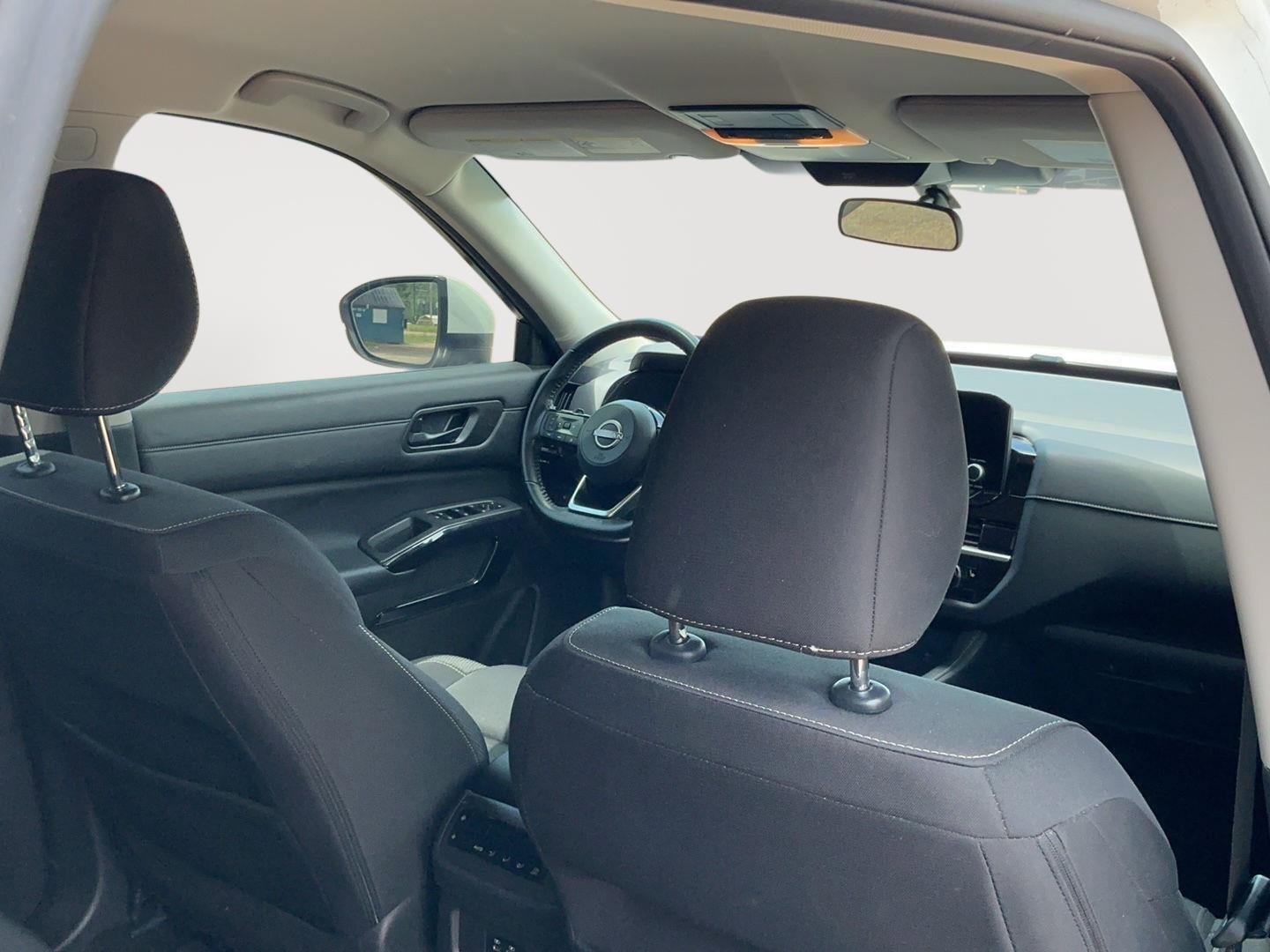 Used 2023 Nissan Pathfinder SV w/ Black Appearance Package FWD image 24