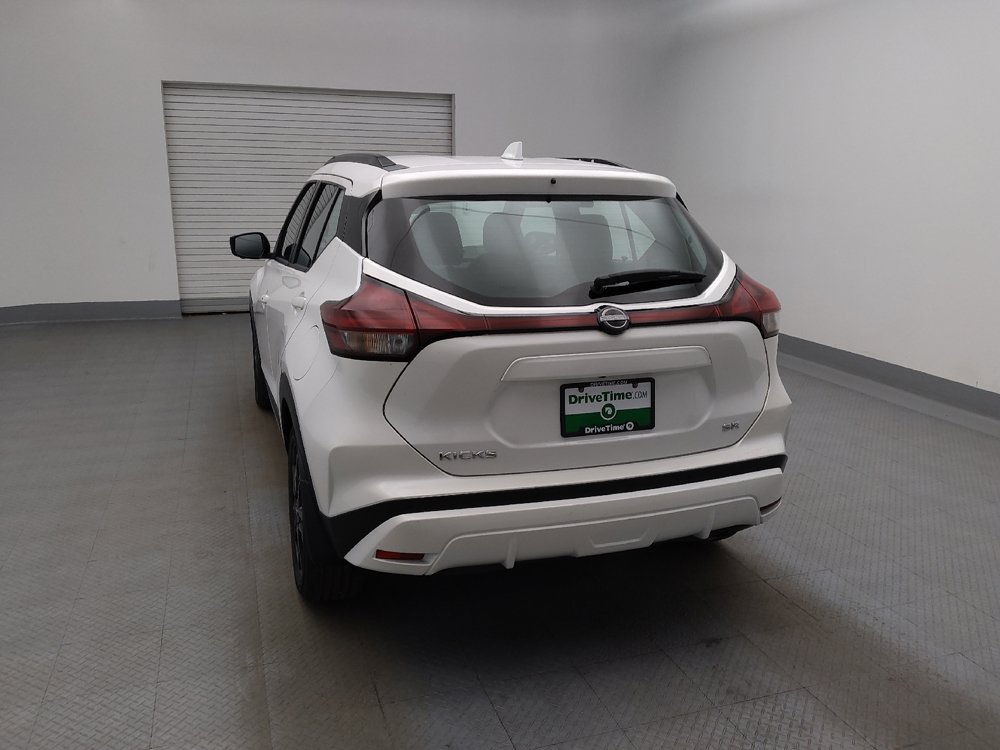 Used 2023 Nissan Kicks SR FWD image 6
