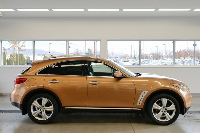Used 2009 INFINITI FX35 2WD w/ Deluxe Touring Pkg image 7