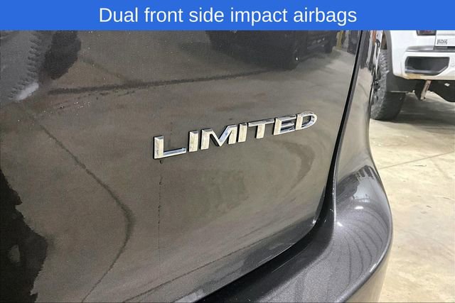 Used 2023 Chrysler Pacifica Limited image 23