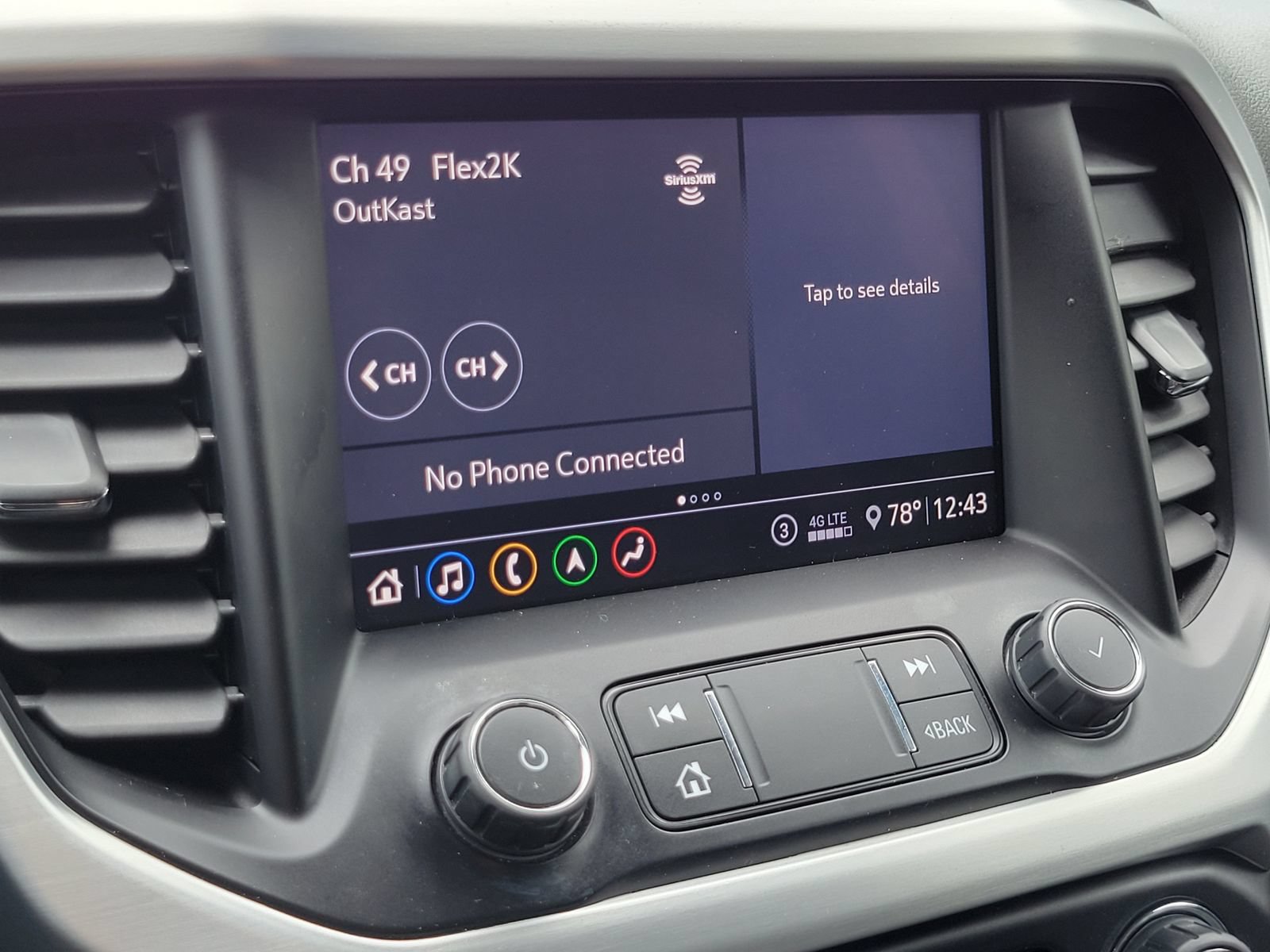 Used 2020 GMC Acadia SLT w/ Trailering Package FWD image 20