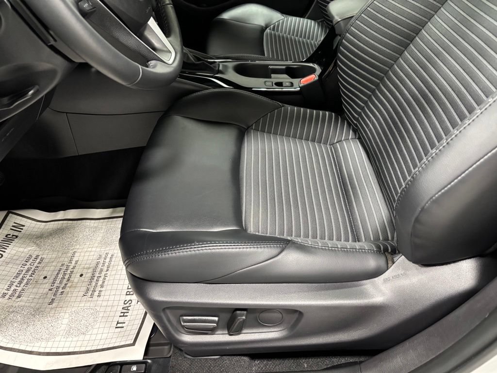 Used 2026 Toyota Corolla XSE FWD image 13