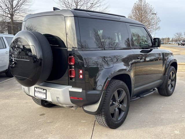 Used 2024 Land Rover Defender 90 S image 3