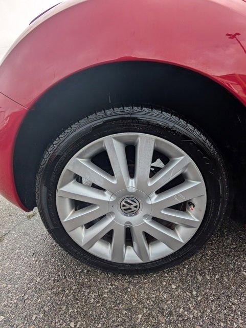 Used 2008 Volkswagen Beetle SE image 19