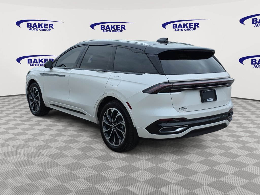 Used 2026 Lincoln Nautilus Reserve AWD/4WD image 5