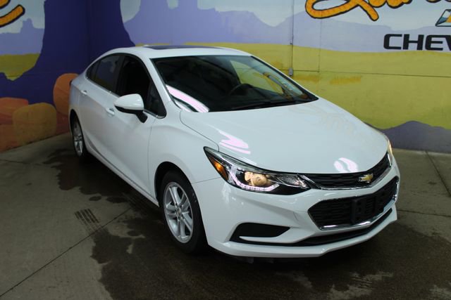 Used 2018 Chevrolet Cruze LT image 4