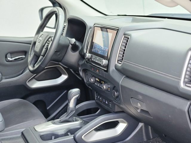 Certified 2022 Nissan Frontier SV image 13