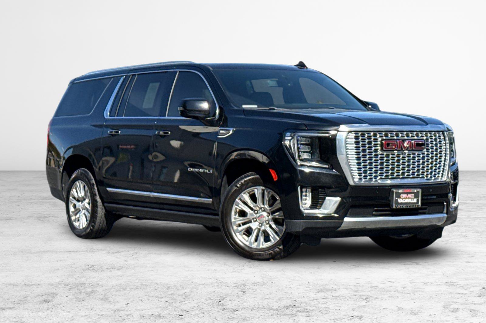 Used 2022 GMC Yukon XL Denali AWD/4WD image 2