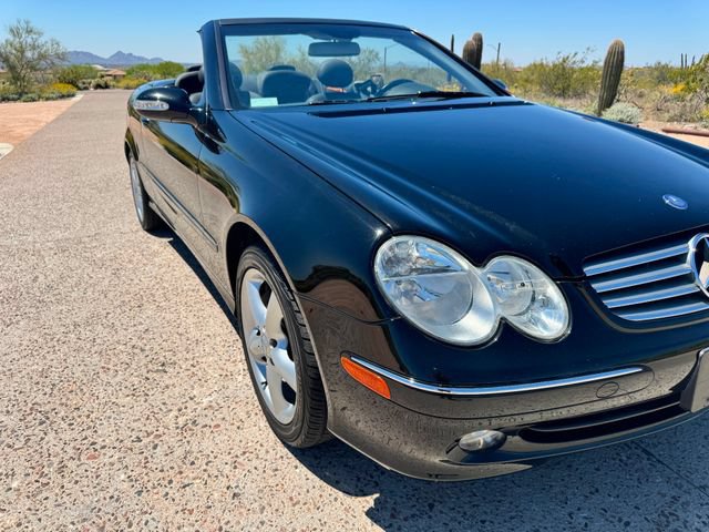 Used 2005 Mercedes-Benz CLK 320 Cabriolet image 30