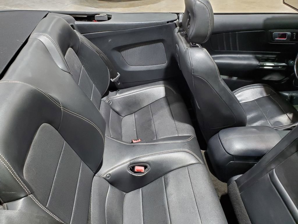 Used 2019 Ford Mustang Premium image 19