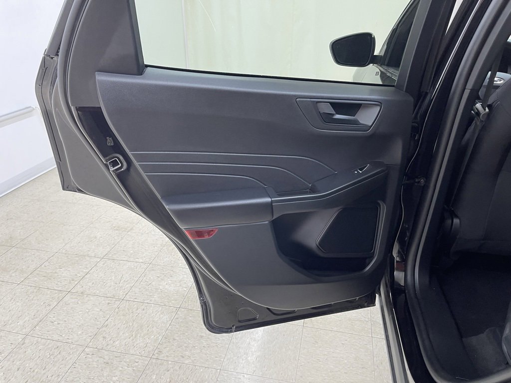 Used 2025 Ford Escape Active image 15