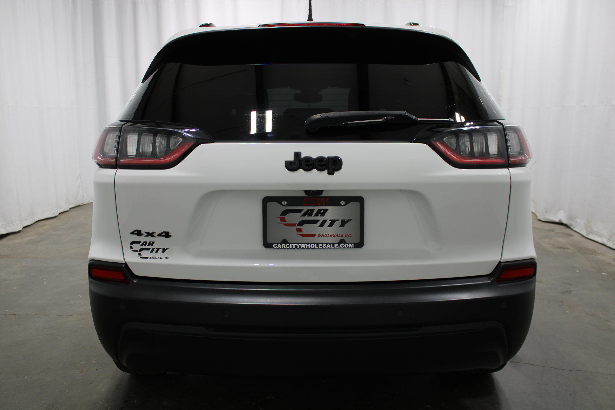 Used 2023 Jeep Cherokee Altitude Lux AWD/4WD image 7