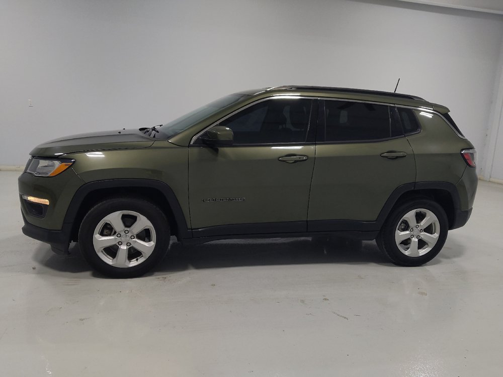 Used 2021 Jeep Compass Latitude FWD image 2