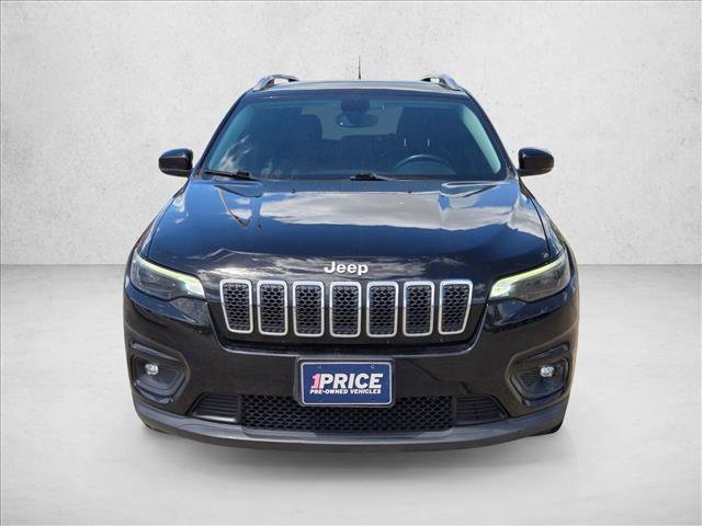 Used 2019 Jeep Cherokee Latitude Plus w/ Comfort/Convenience Group image 2