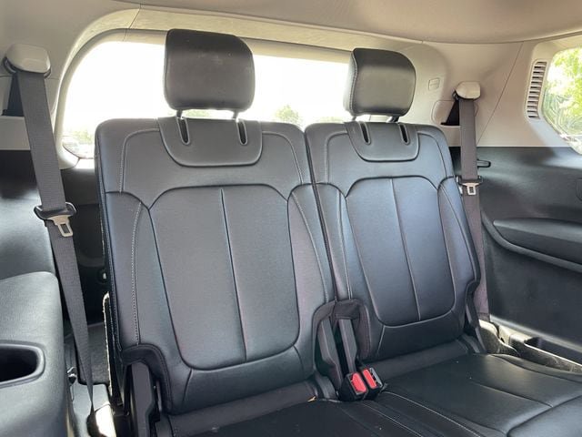 Used 2021 Jeep Grand Cherokee L Limited RWD image 27